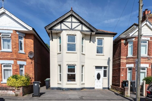 Arrange a viewing for 5 Bed Student House on Evelyn Road