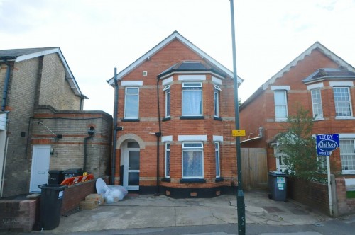 Arrange a viewing for 4 Bed Student House on Waterloo Road - SEE VIDEO TOUR