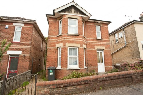 Arrange a viewing for 4 Bed Student house on Clavin Road - SEE VIDEO TOUR