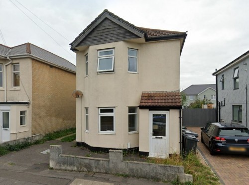 Arrange a viewing for Student house on Columbia Road