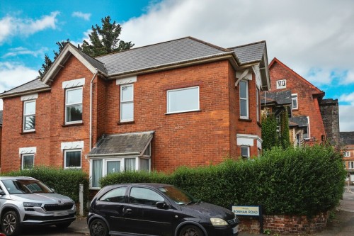 Arrange a viewing for 6 DOUBLE BED Student House IN THE HEART OF WINTON