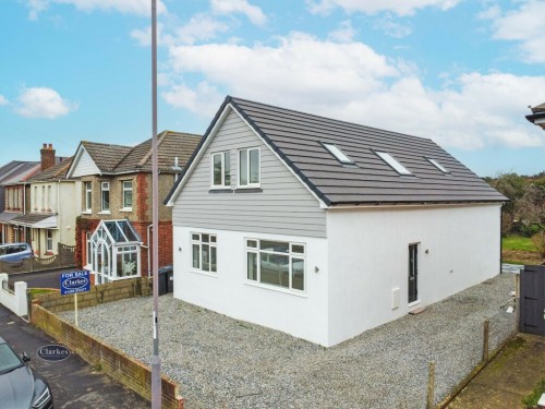 Arrange a viewing for Large 4 bed house Coombe Avenue