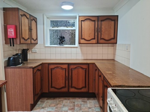 Arrange a viewing for Large 4 Bed Student House