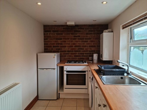 Arrange a viewing for Large Student Studio, Woodend road