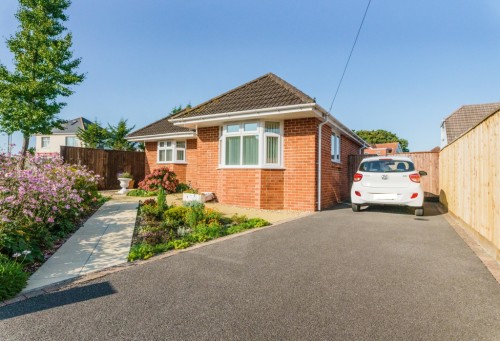 Arrange a viewing for Frensham Close, REDHILL