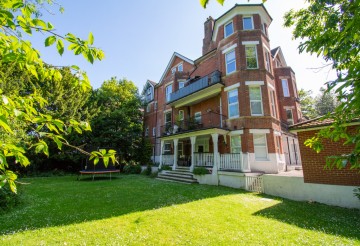 image of Flat 7 Bodorgan House, 26 Bodorgan Road